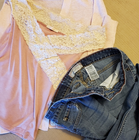 3 piece outfit 🌞 - Picture 4 of 4